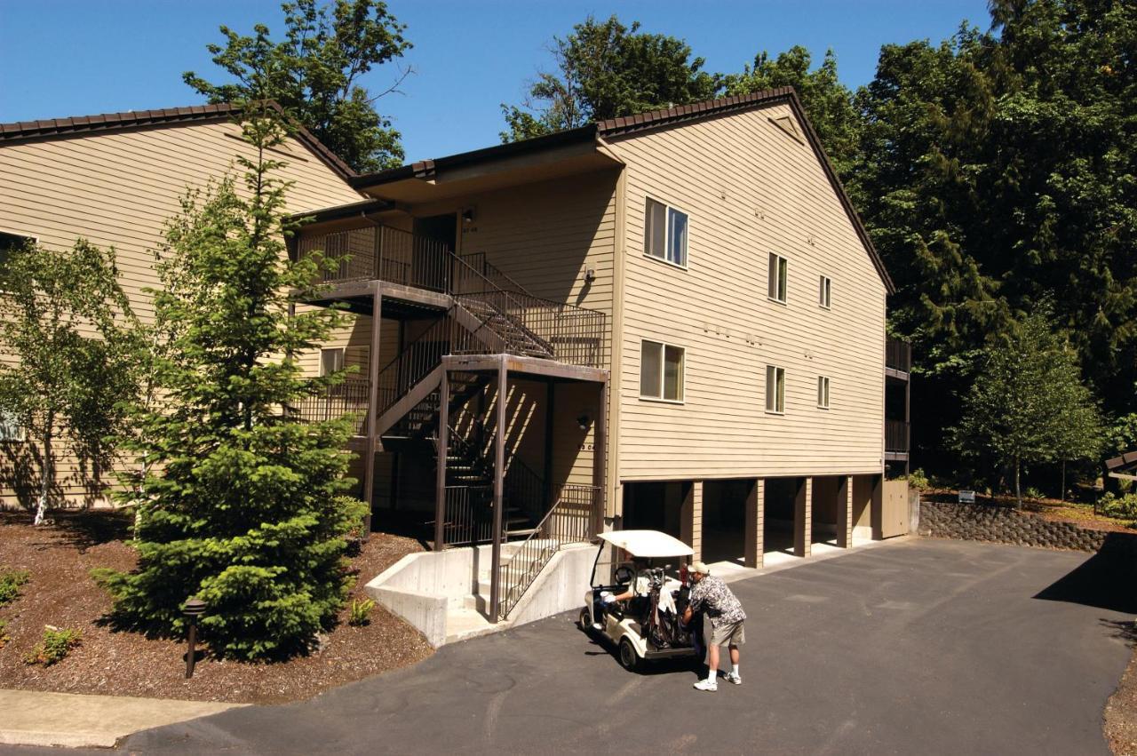 Whispering Woods Resort Welches Kültér fotó